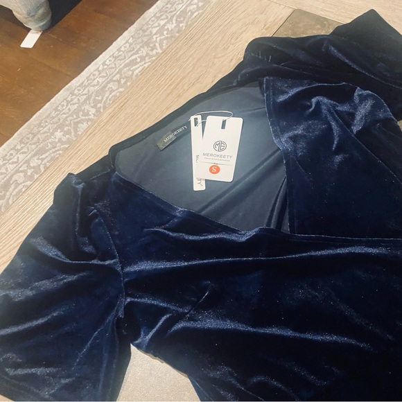 MEROKEETY Women's V Neck Wrap Velvet Maxi Dress Bell Sleeve Split Bridesmaid - Picture 8 of 10